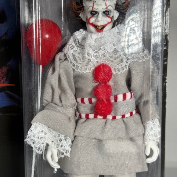 Mego 8" Action Figure - IT - Pennywise the Clown - 2021 - Picture 2 of 9